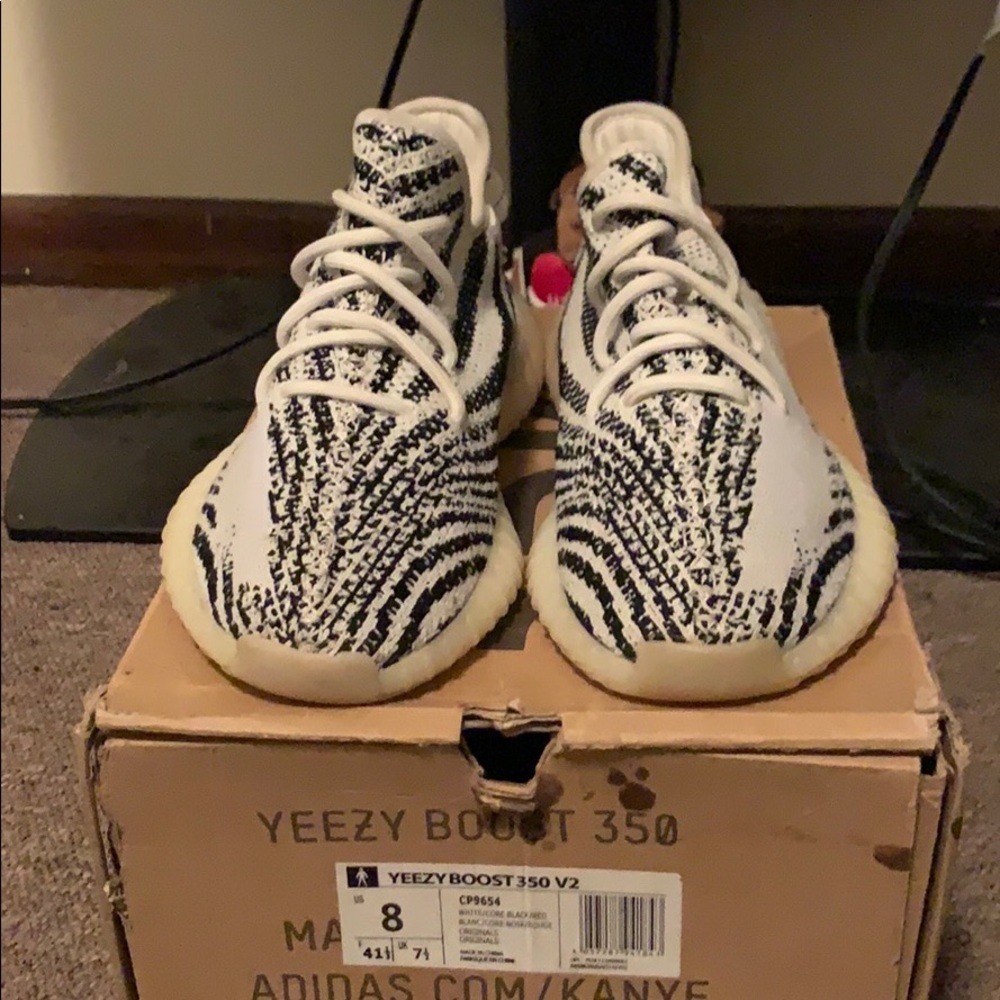 Yeezy 350 v2